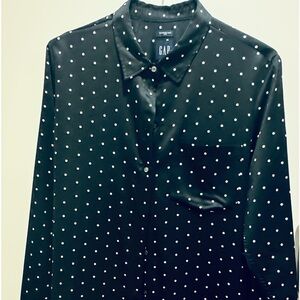 Gap satin polka dot button down size large “boyfriend shirt”